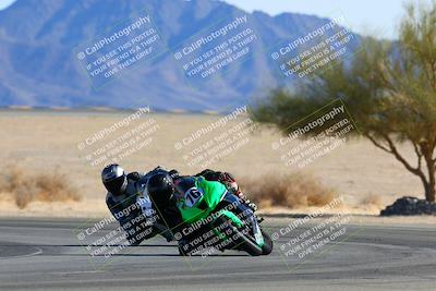 media/Jan-08-2022-SoCal Trackdays (Sat) [[1ec2777125]]/Turn 4 (1145am)/